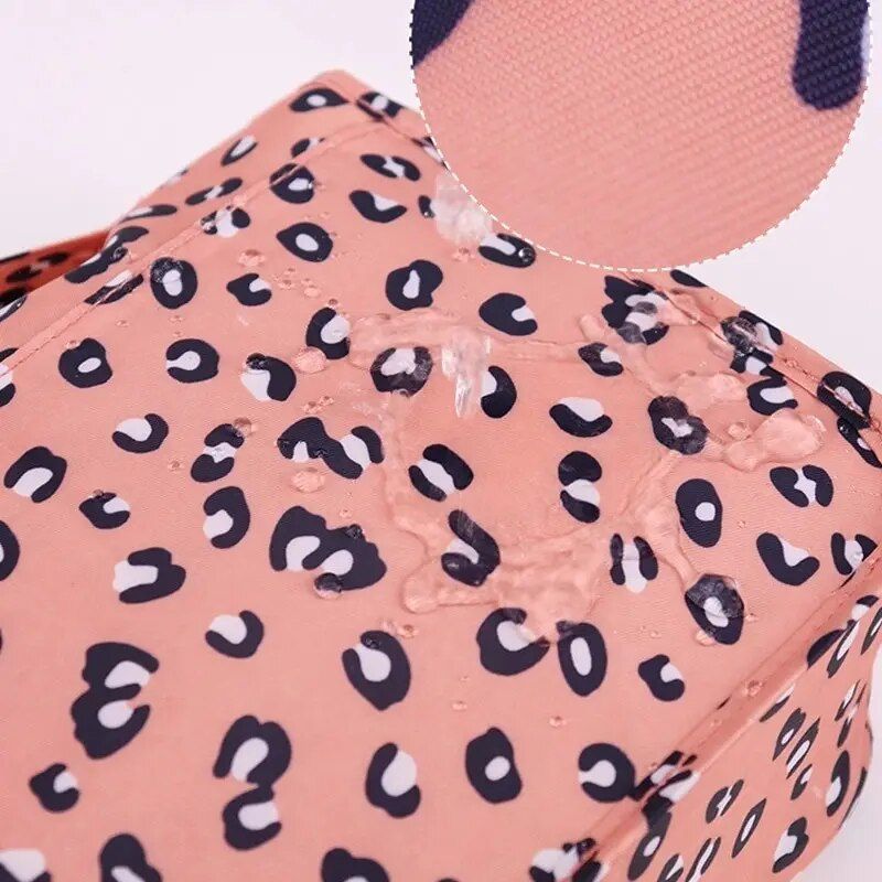 waterproof travel cosmetic bag with hook: multifunctional beauty organizer for women