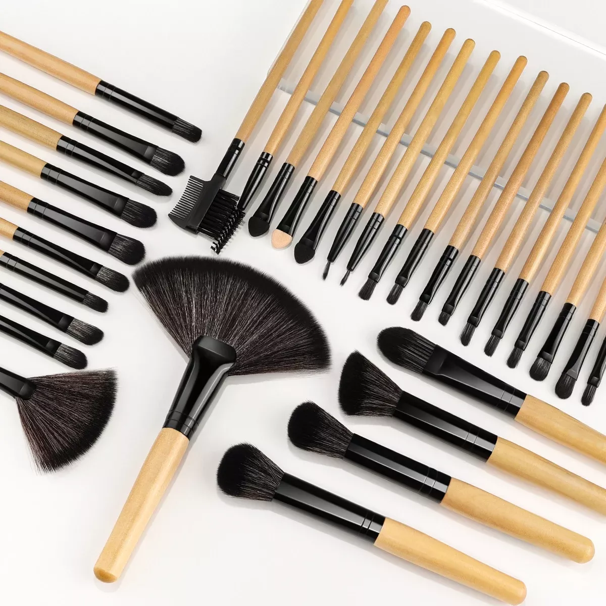 32 piece natural hair makeup brush set with premium wooden handles