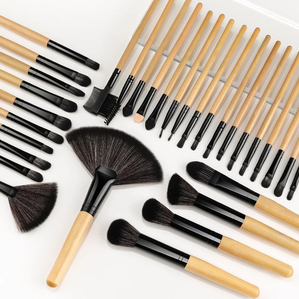 32 piece natural hair makeup brush set with premium wooden handles