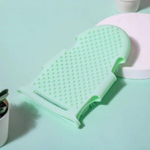 multi purpose silicone bath & massage glove – gentle exfoliation and pet grooming