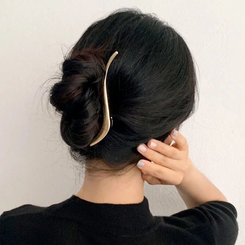 gold s shaped metal hair claw elegant geometric hairpin for women