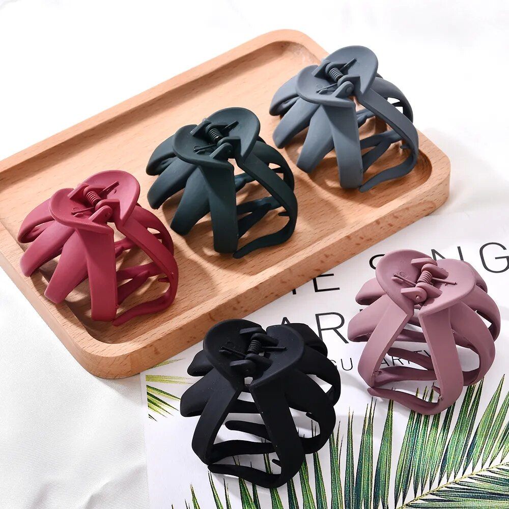 fashionable geometric moon shaped hair claw clip for women large, solid color, versatile hair accessory