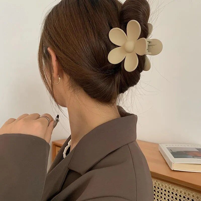 chic floral hair claw clips for women elegant spring and summer hair accessories
